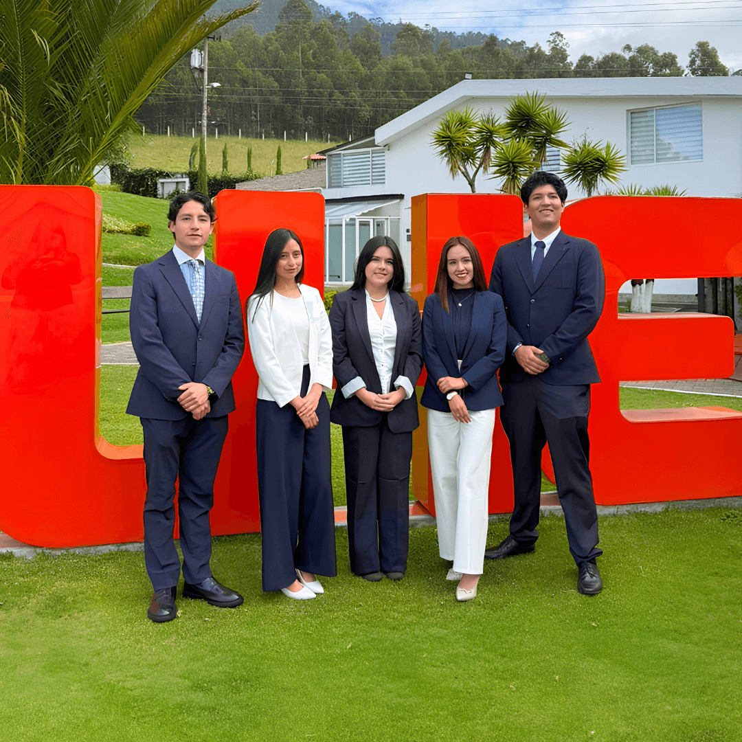 Universidad Hemisferios fue sede del XV Concurso Nacional de Arbitraje