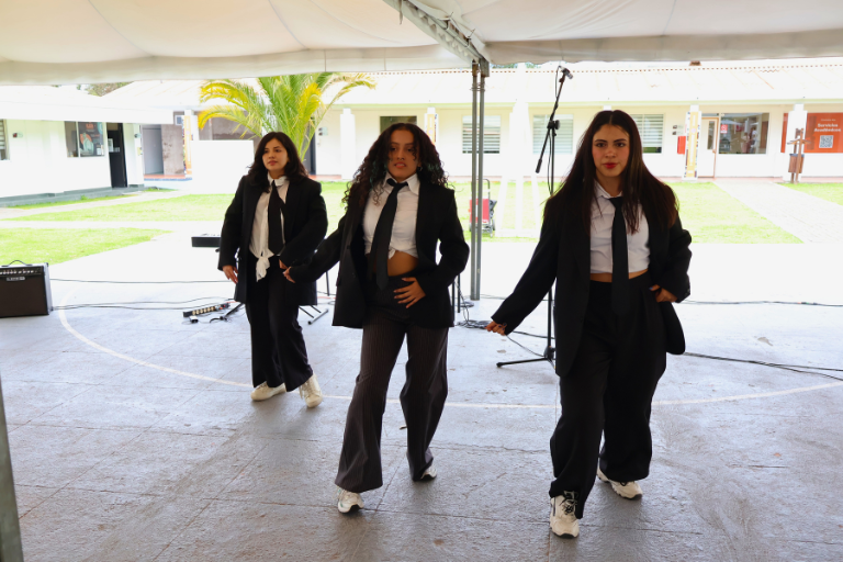 Vibra UHE: una celebración de talento, arte y comunidad universitaria
