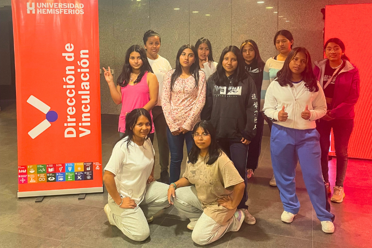 La Universidad Hemisferios impulsa la transformación social a través del arte junto a FACES y Fretless