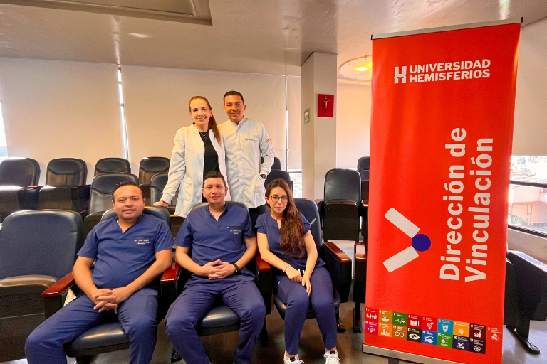 La Universidad Hemisferios fortalece su compromiso social con atención odontológica gratuita a adultos mayores