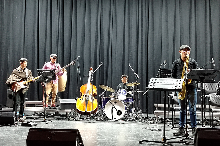 El Ensamble Experimental UHE brilló en el Festival de Música 4 Ríos en Cuenca
