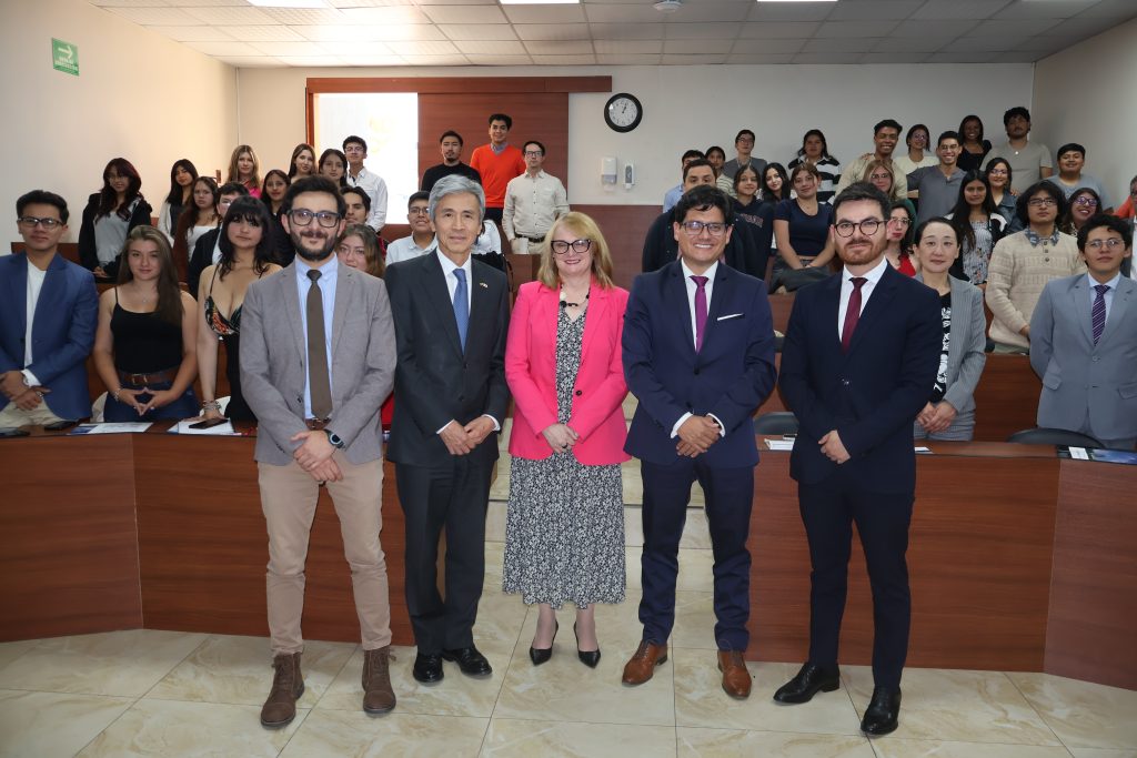 Embajador de Japón visitó la UHE