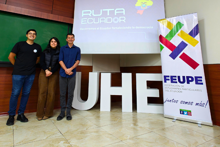 Universidad Hemisferios impulsa liderazgo juvenil con el taller “Ruta Ecuador”