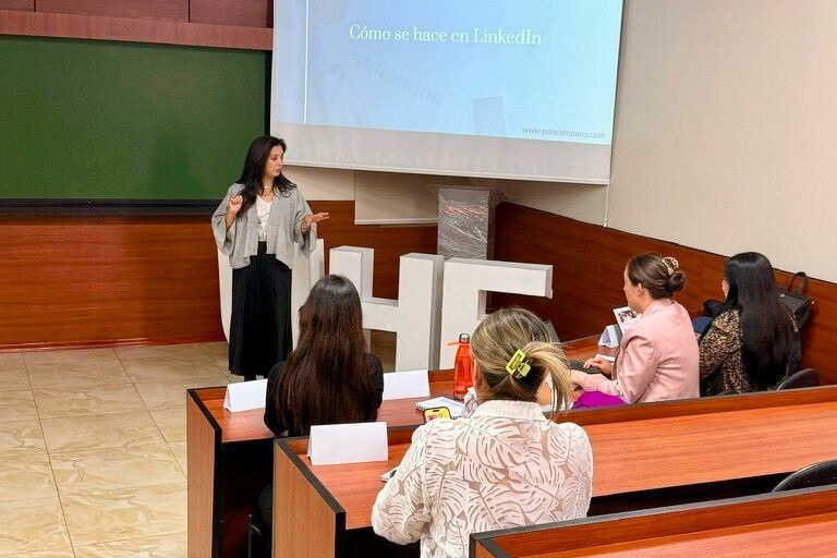 Culmina la primera promoción de POLITIKAS, programa de formación política para mujeres que actúan en lo público