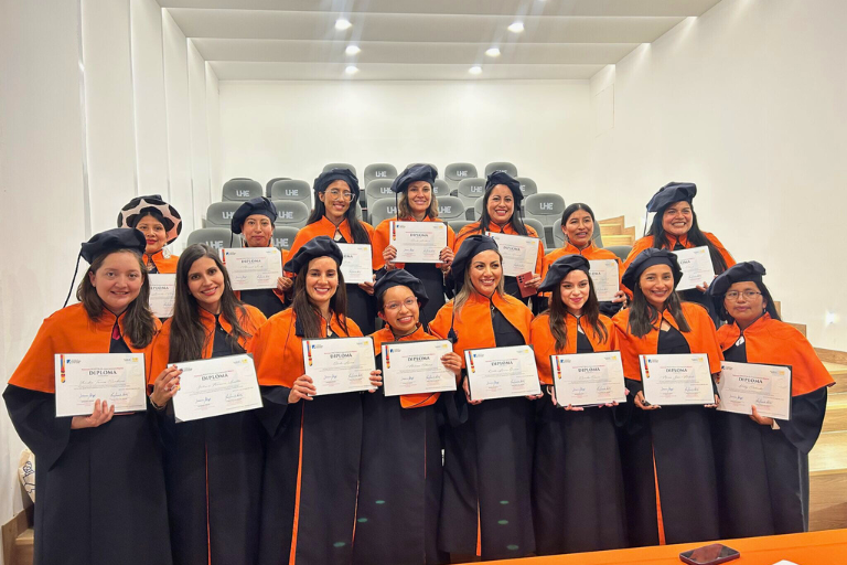 Culmina la primera promoción de POLITIKAS, programa de formación política para mujeres que actúan en lo público
