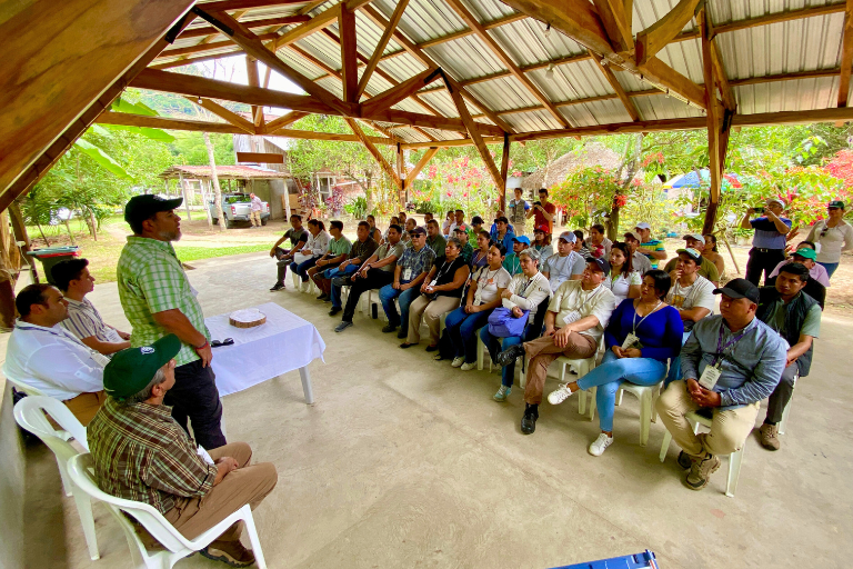 Universidad Hemisferios recibe reconocimiento en Manabí por su acompañamiento académico en el programa internacional EbA LAC