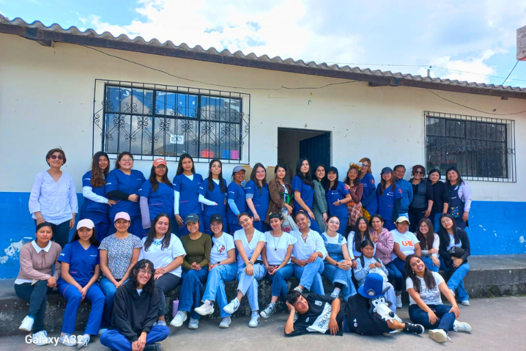 Visita Académica al Centro Educativo Comunitario Intercultural Bilingüe “José Vasconcelos de Cotacachi