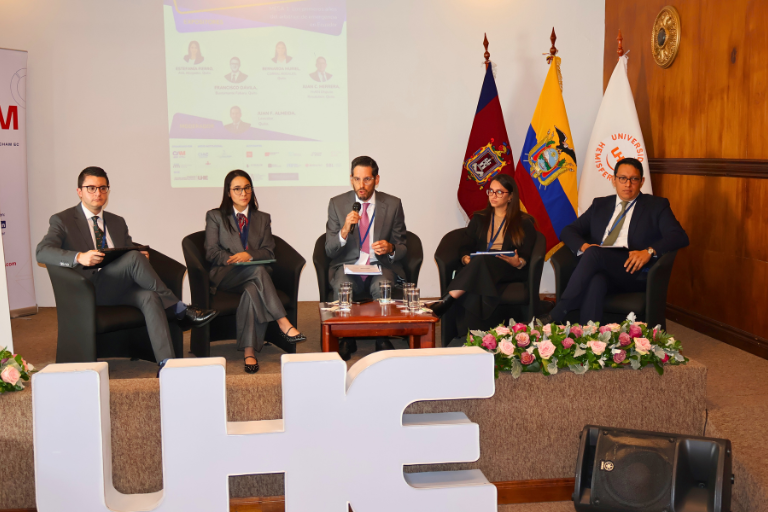 La Universidad Hemisferios fue sede de la XVI Conferencia Nacional de Arbitraje