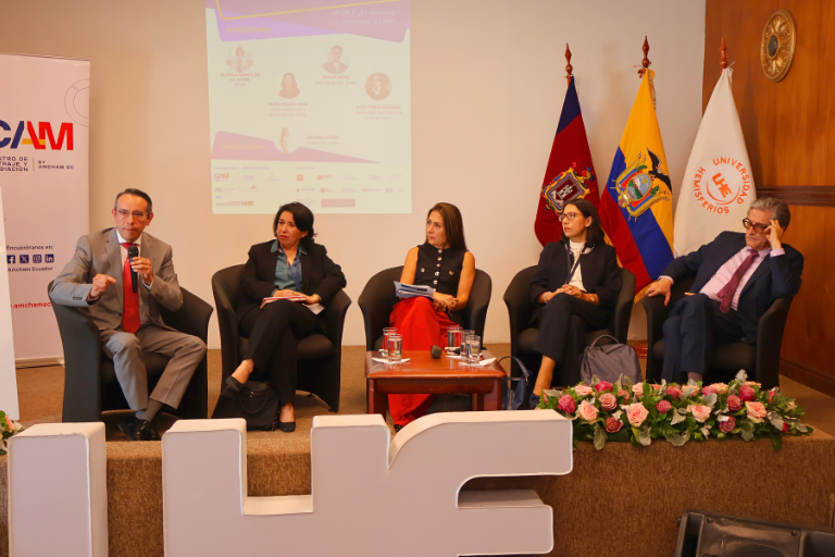 La Universidad Hemisferios fue sede de la XVI Conferencia Nacional de Arbitraje