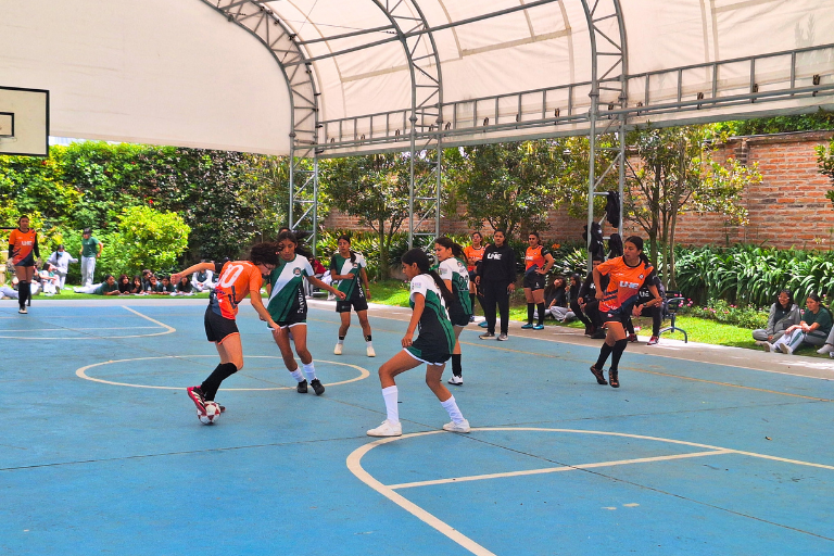 UHE impulsa bienestar y formación integral en una vibrante Mañana Deportiva junto al Colegio Suyana